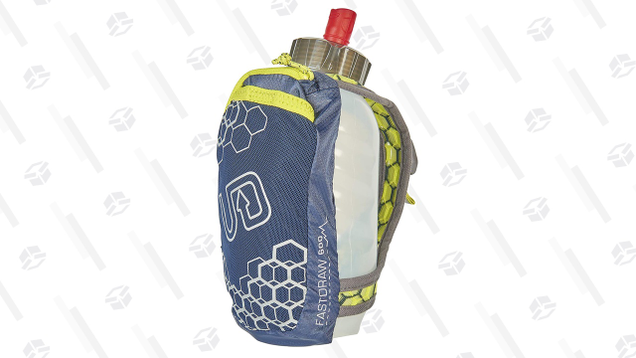 At 600ml, the Ultimate Direction Fastdraw 600 is the largest handheld pack, and incorporates an extra wide strap to minimize chafing.